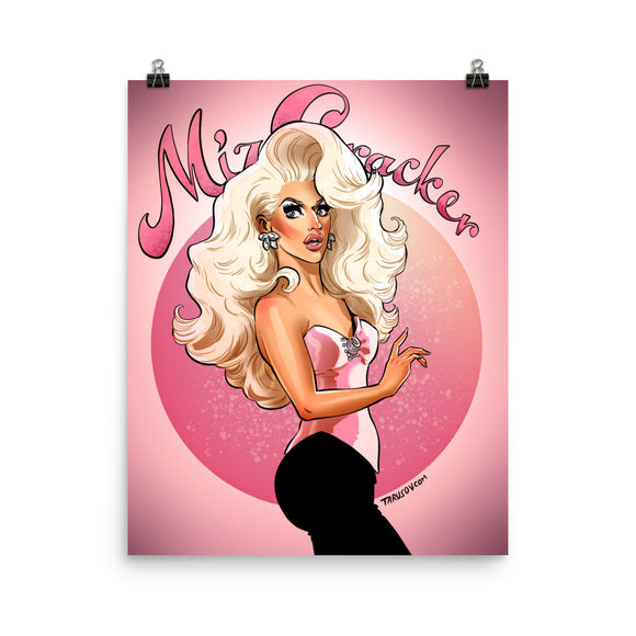 Dragsember Poster, Miz Cracker